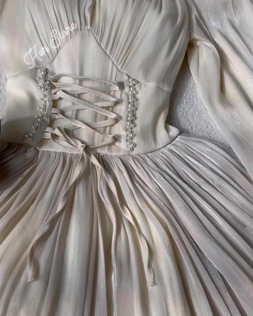 Exclusive Gown — photo 4