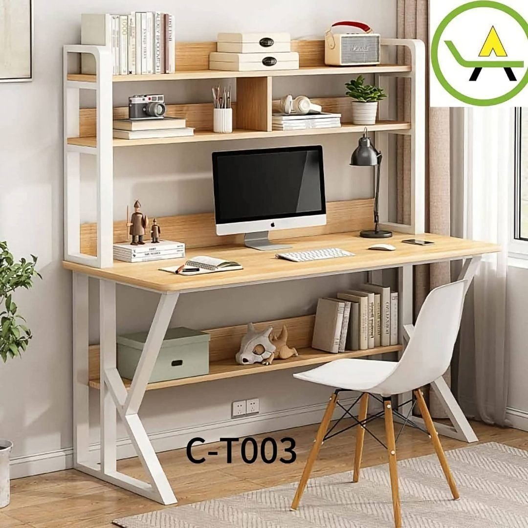 Computer and Reding plus Table