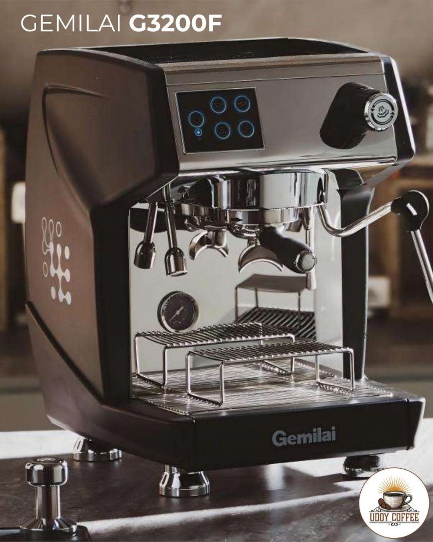 Rocket Espresso Milano commercial coffee machine, straight from Italy. — ছবি ২
