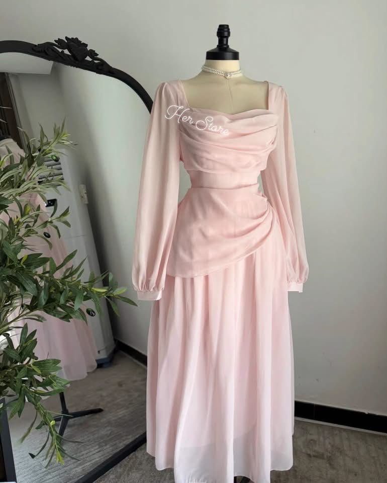 gown
