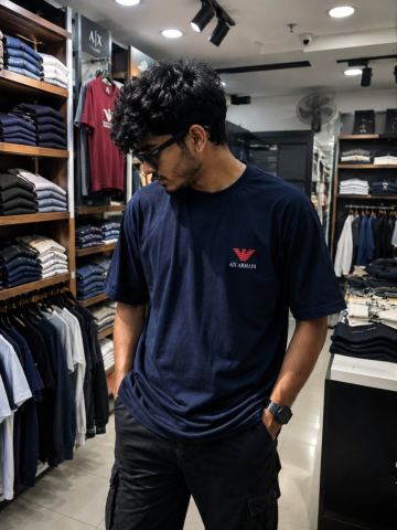 319 টাকায় আরামেরপ্রিমিয়াম কোয়ালিটি T-shirt,💥 সারা দিন ফুরফুরে রাখবে, সত্তি বলতে, মন খুশি হয়ে যাবে। এই টি-শার্ট শুধু একটা — TREND GHOR
