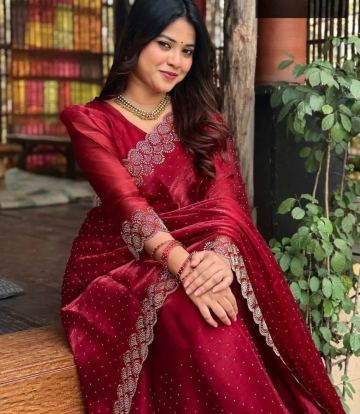 Georgette Sharee with Blouse Piece — Shohan Fashion BD